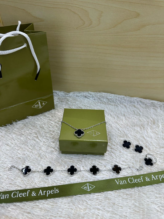 Van cleef & Arpels Set Silver | Necklace | Bracelet | Ring (free size) | Earing