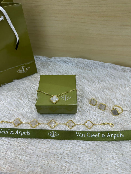 Van cleef & Arpels Set Gold | Necklace | Bracelet | Ring (free size)  | Earing