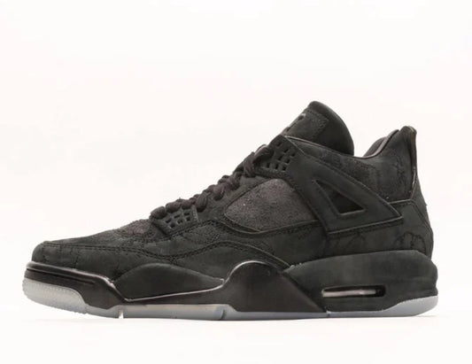 Jordan 4 Retro
Kaws Black