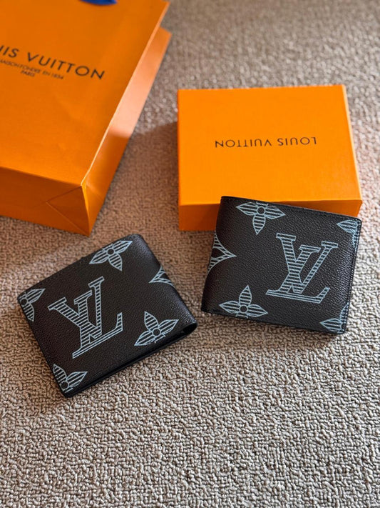 Louis Vuitton Wallet - 9ine7even1ne
