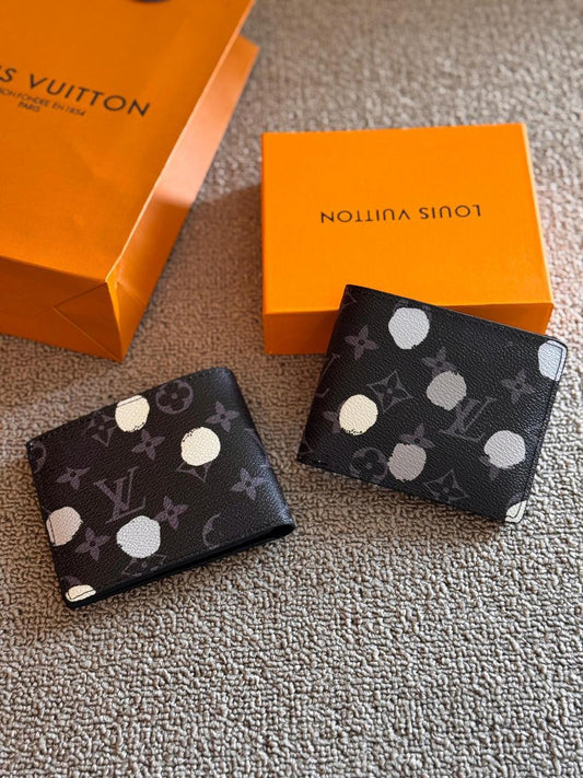 Louis Vuitton Wallet - 9ine7even1ne